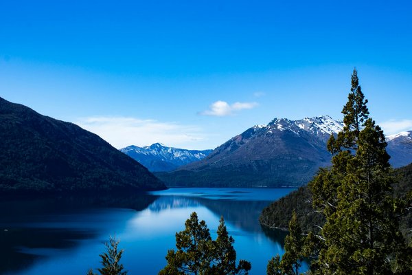 Quels conseils pour une randonnée dans les montagnes des Carpates en Roumanie?